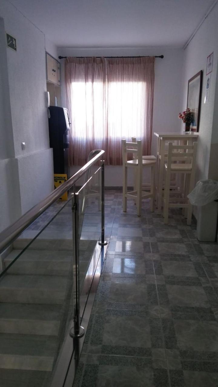 Hostal Maribel Almeria Exterior photo