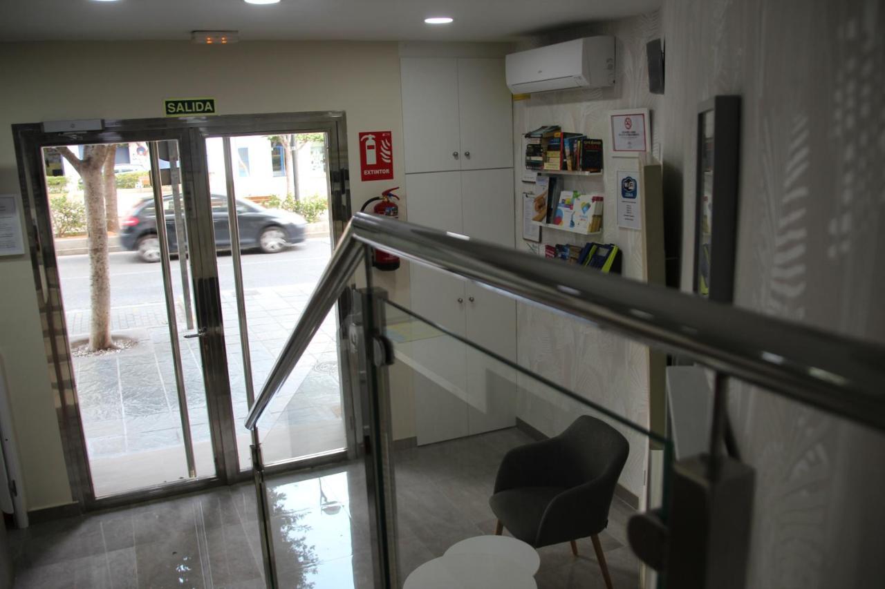 Hostal Maribel Almeria Exterior photo